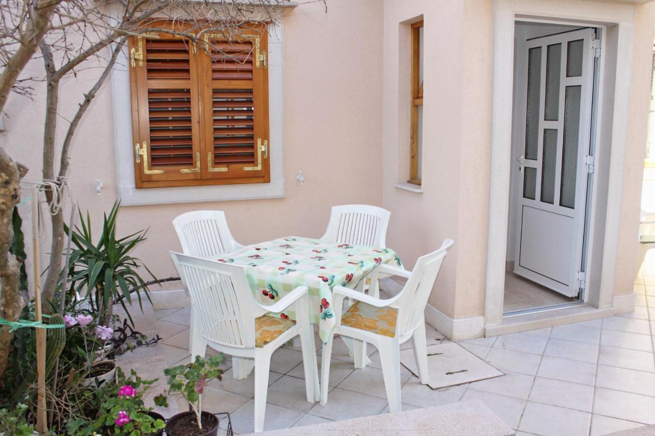 Apartments With A Parking Space Supetar, Brac - 6037 Zewnętrze zdjęcie